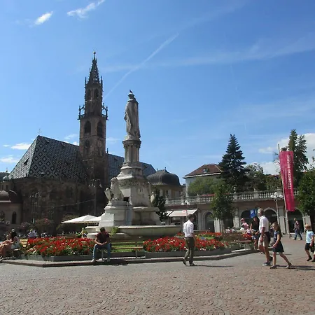 Apartment Bolzano アパート