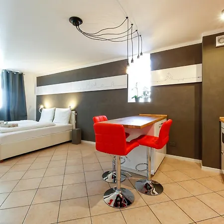 Apartment Bolzano アパート ボルツァーノ